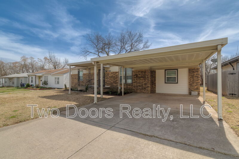 Oklahoma City House: 2416 NW 40th St