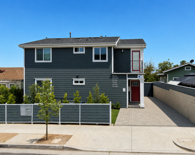 Los Angeles Townhome: 3650 Percy Street