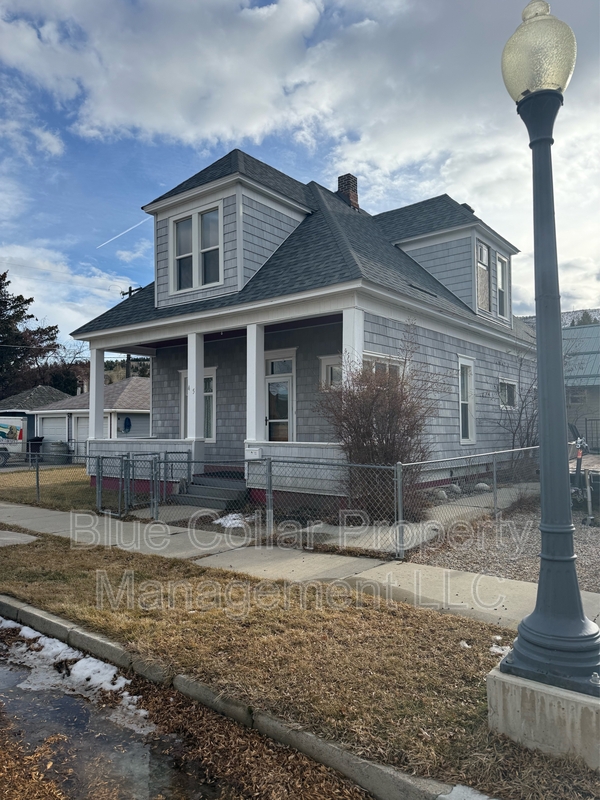 Anaconda House: 415 West 6th Street