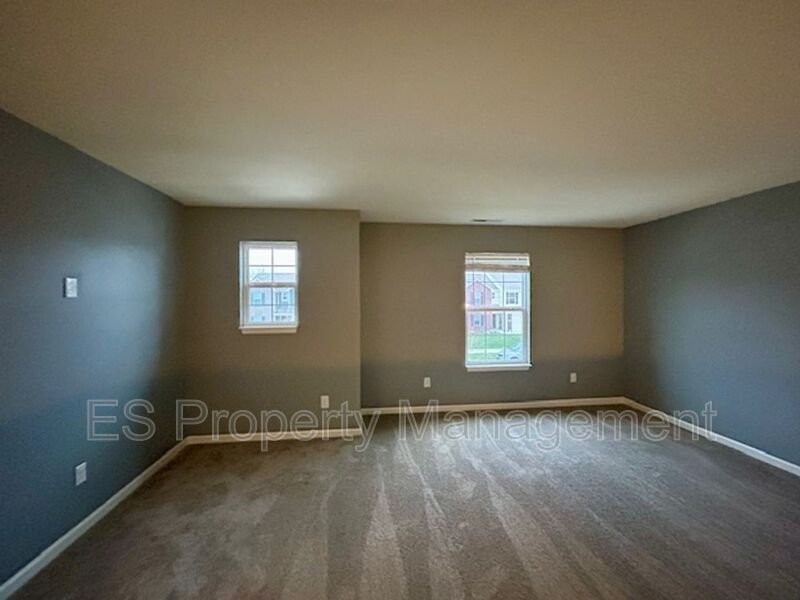 Stunning 4-Bedroom, 2.5 Bath Home for Rent in Autumn Woods - Photo 17