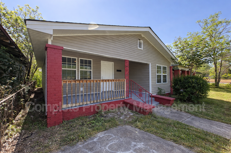 Birmingham House: 725 Avenue G