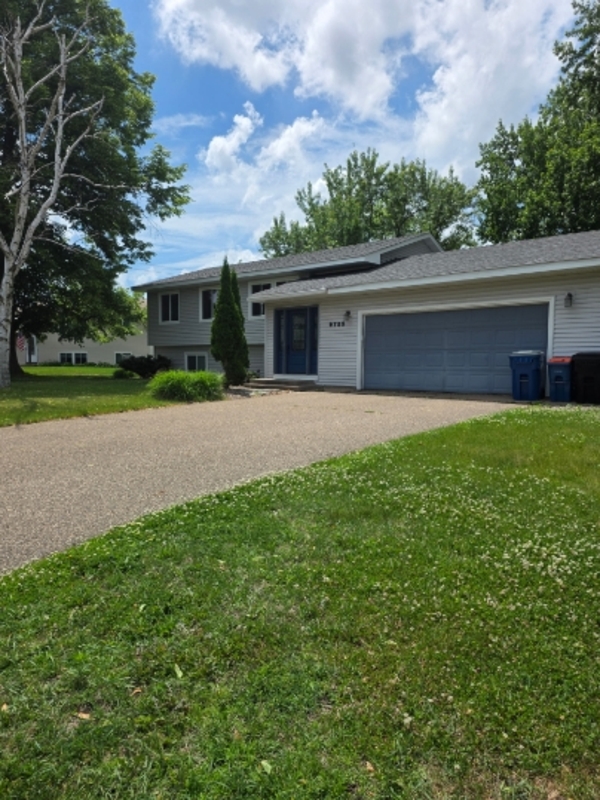 Maple Grove House: 9755 Nathan Lane North
