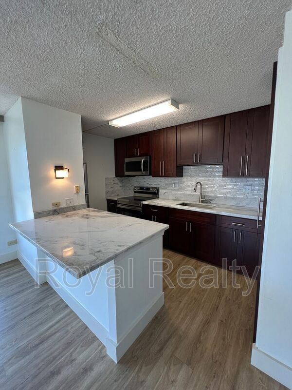Honolulu Condo: 1621 Dole St