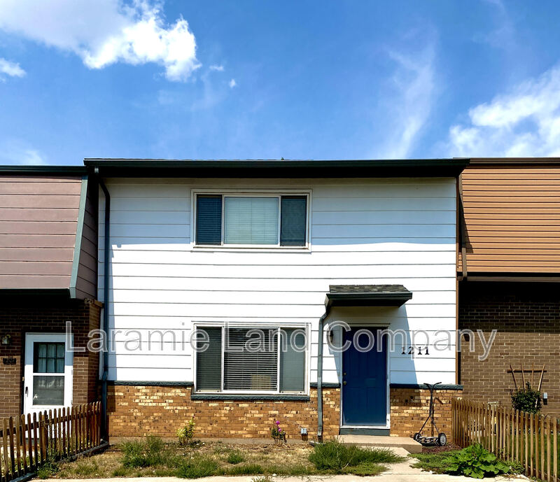 Laramie House: 1211 Downey Street