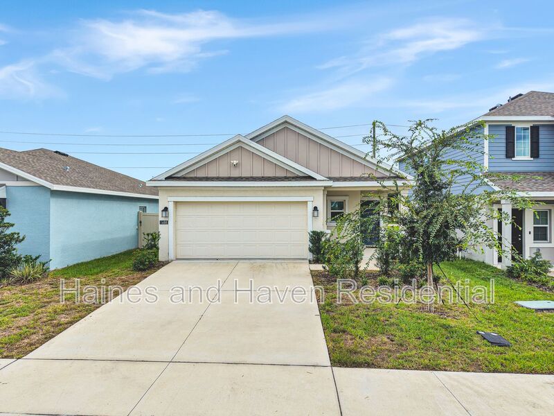 Winter Haven House: 1688 Teagan Ln