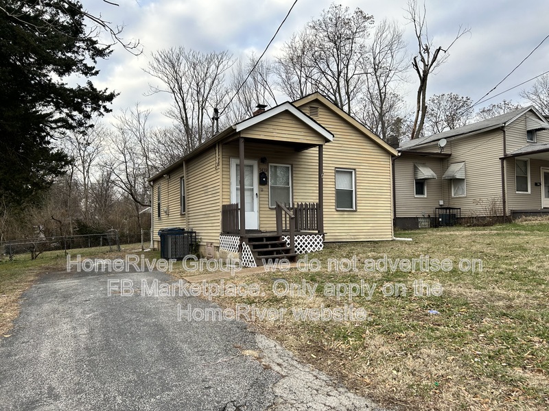 Jennings House: 5439 Hodiamont Ave