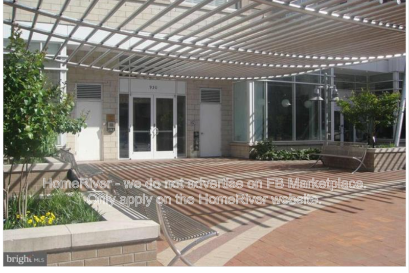 Silver Spring House: 930 Wayne Ave