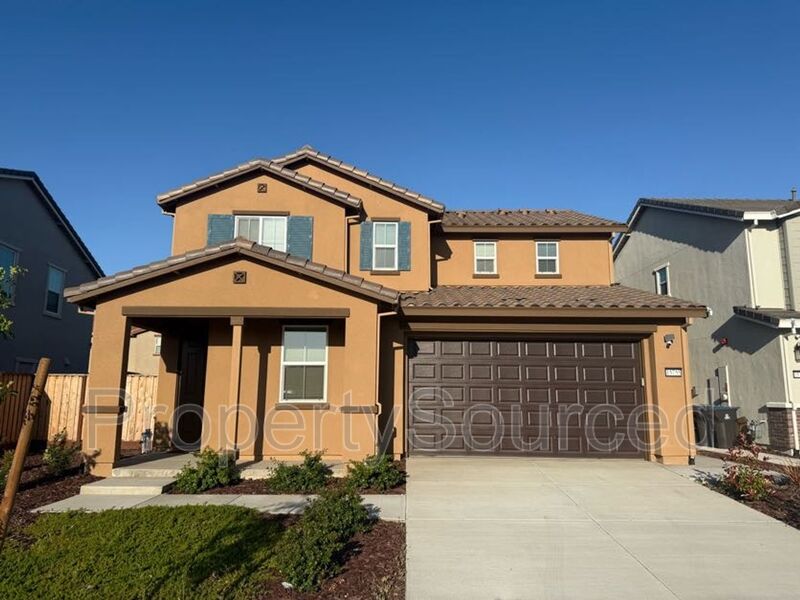 Lathrop House: 15755 Sierra Mar Road