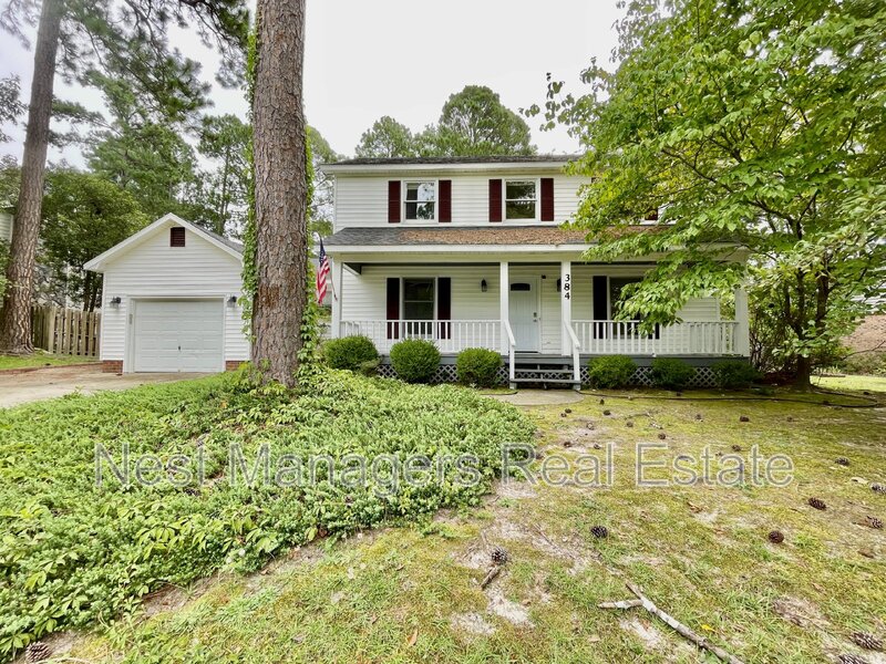 Fayetteville House: 384 Bahama Loop