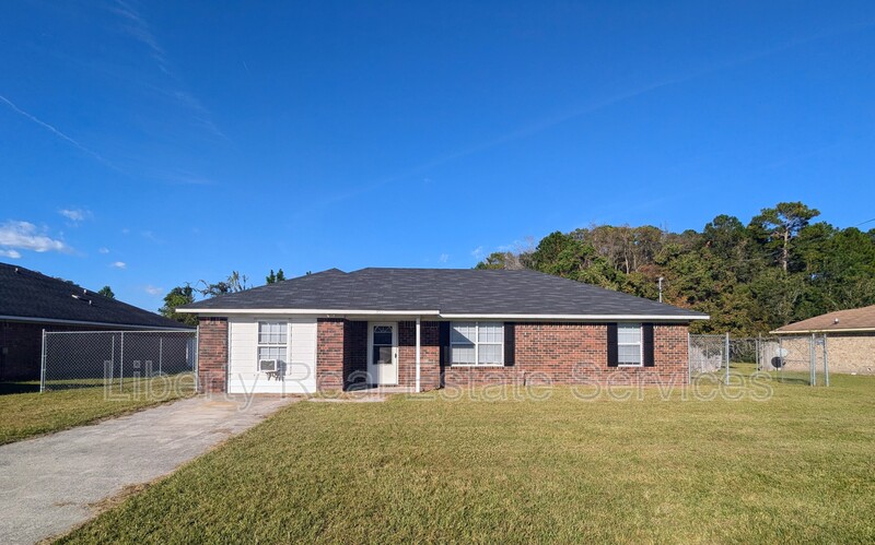 Hinesville House: 971 Yale Ct