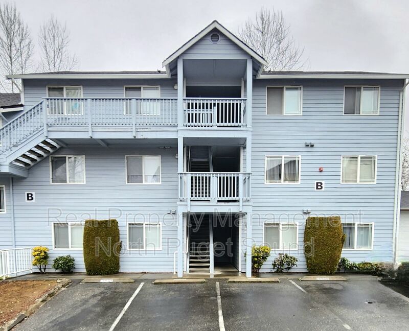 Everett Condo: 9727 18th Ave W