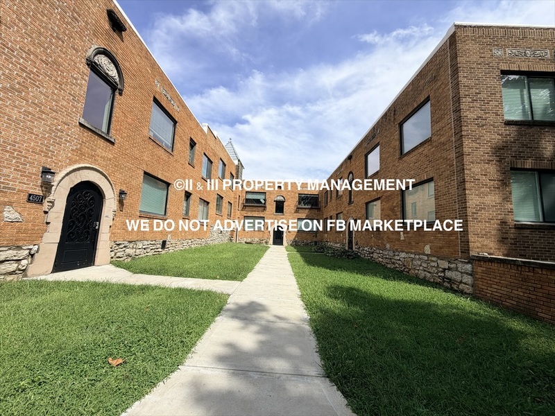 Kansas City Condo: 4509 Roanoke Parkway - 02