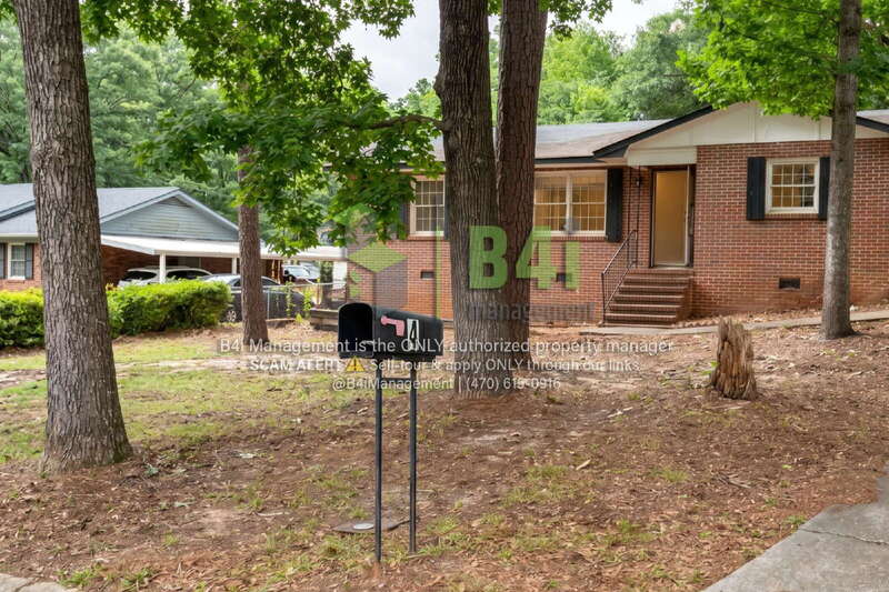 Columbus House: 4 Dean Drive
