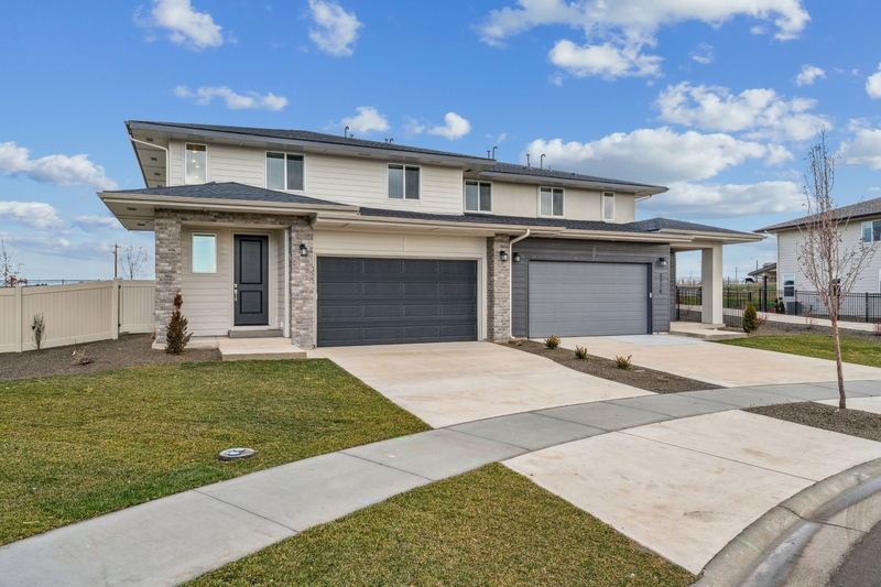 Eagle Townhome: 8284 West Grey Alder Drive