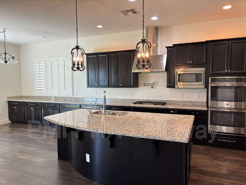 Chandler House: 2685 East Ebony Drive