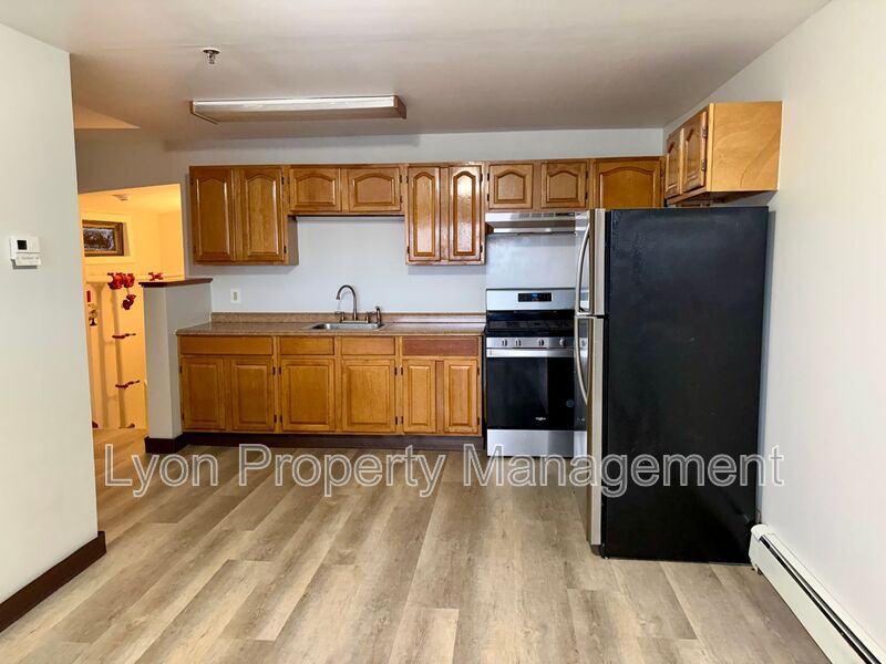 Central Falls Condo: 50 Hedley Ave