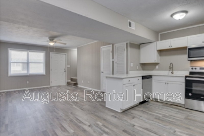 Augusta Condo: 2511 Cascade Drive - 13B