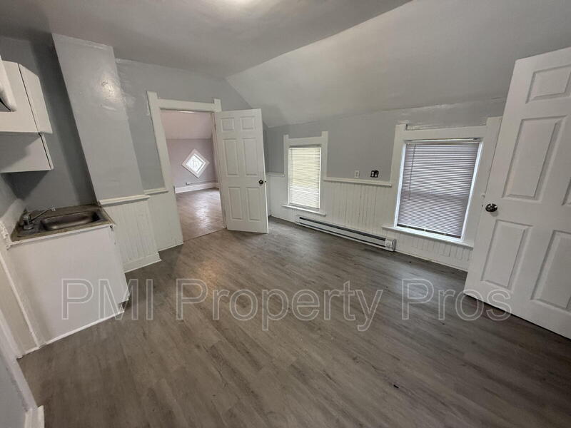 Milwaukee Condo: 2361A N 12th St