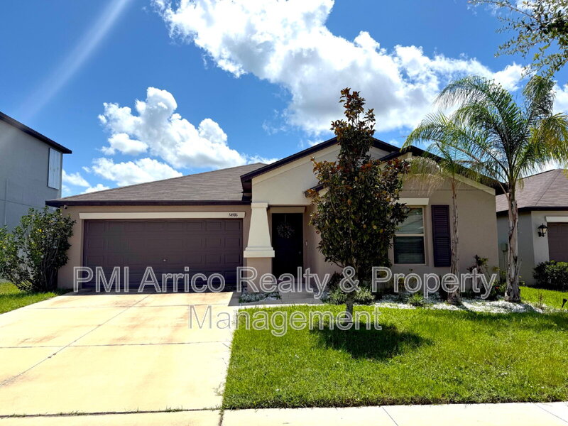 Wimauma House: 14906 Imperial Purple Lane