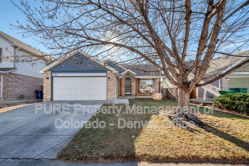 Broomfield House: 2866 Fernwood PL