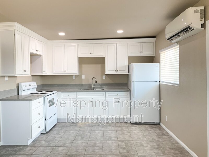 Rigecrest Condo: 419 S Sanders