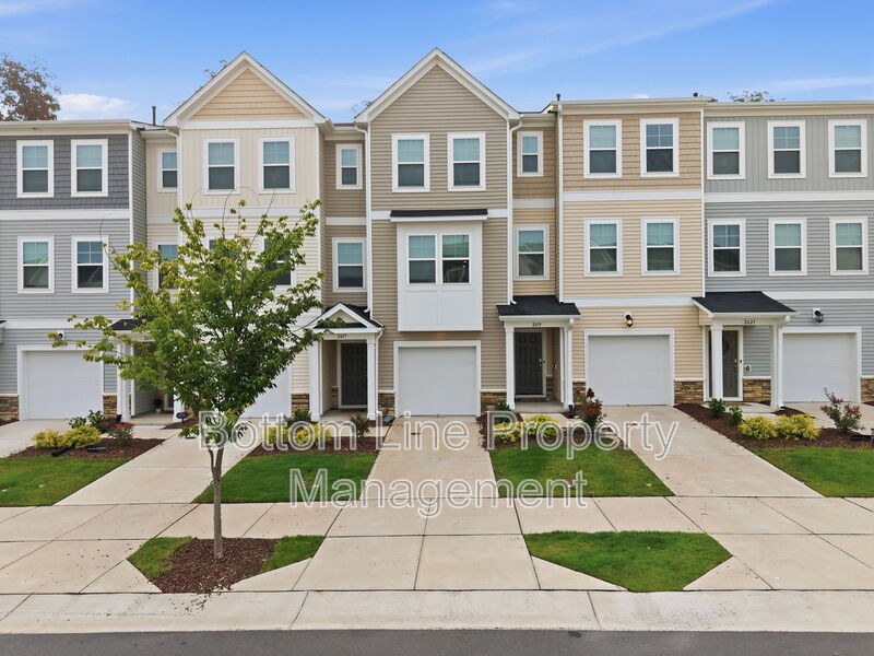 Raleigh Townhome: 2617 Chert Ln