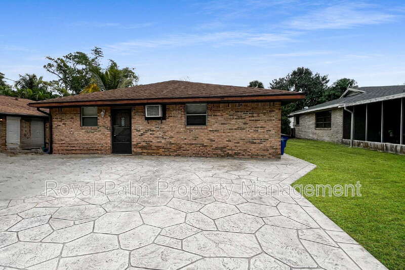 Bonita Springs Condo: 27917 Washington Street