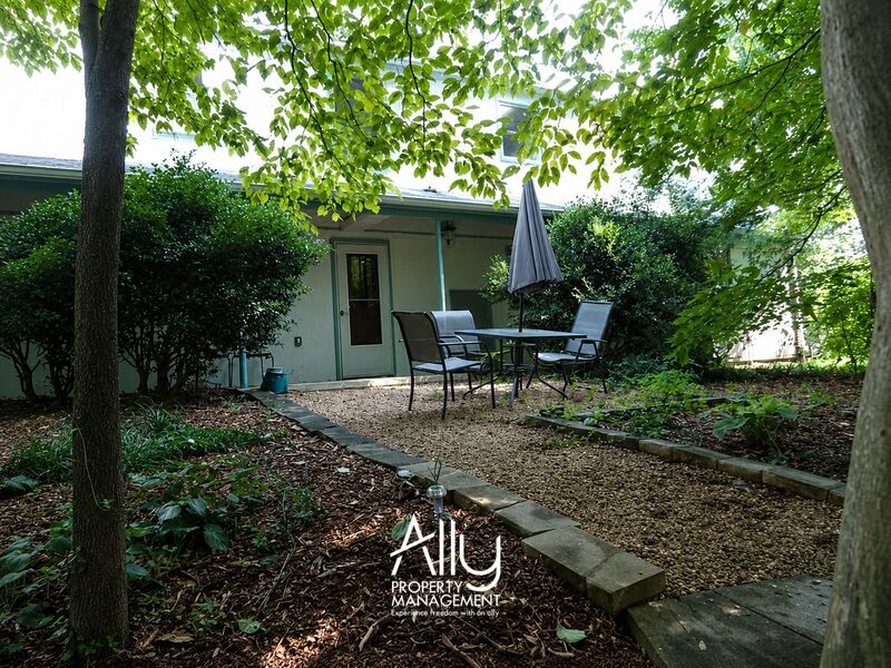 Charlottesville Condo: Raymond Avenue -- 210 -- Unit B - 1
