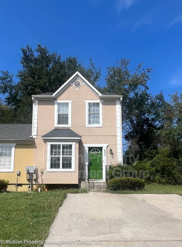 Lithonia House: 6426 Charter Way