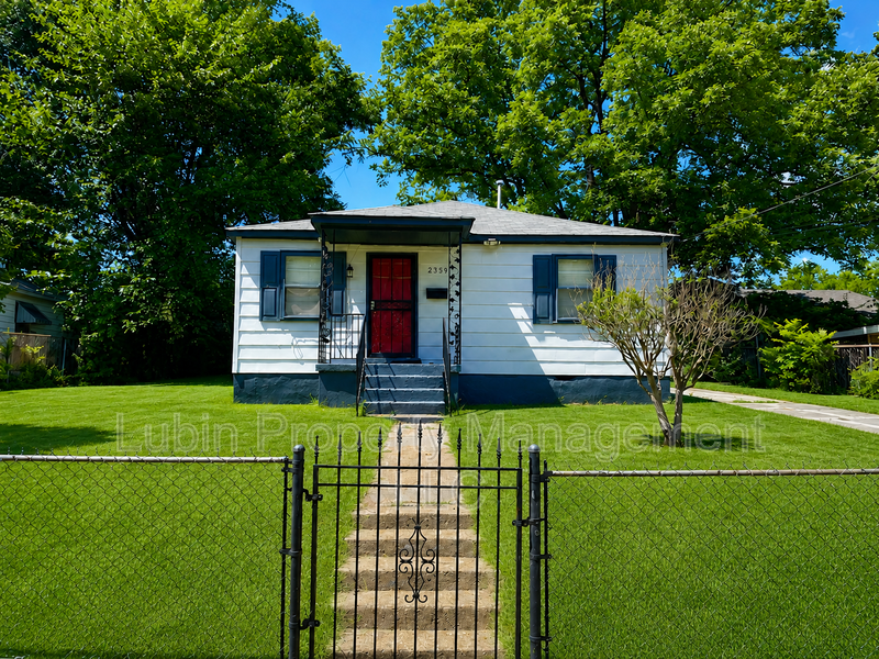 Memphis House: 2358 Zanone Ave