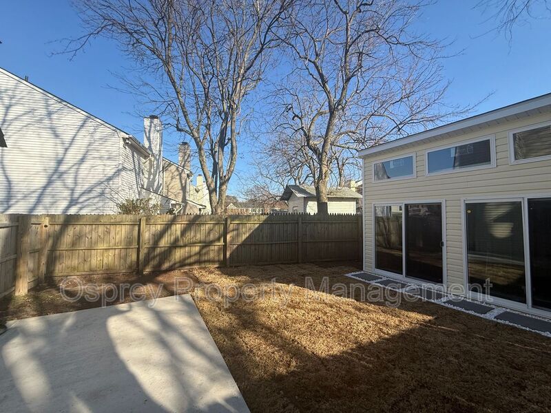 BeautifullyTownhome in Sought-After Indian Lakes * Ask Abut Our Zero Deposit* - Photo 18