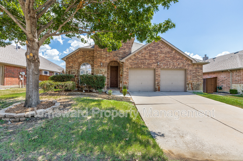 Little Elm House: 2424 Chesterwood Drive