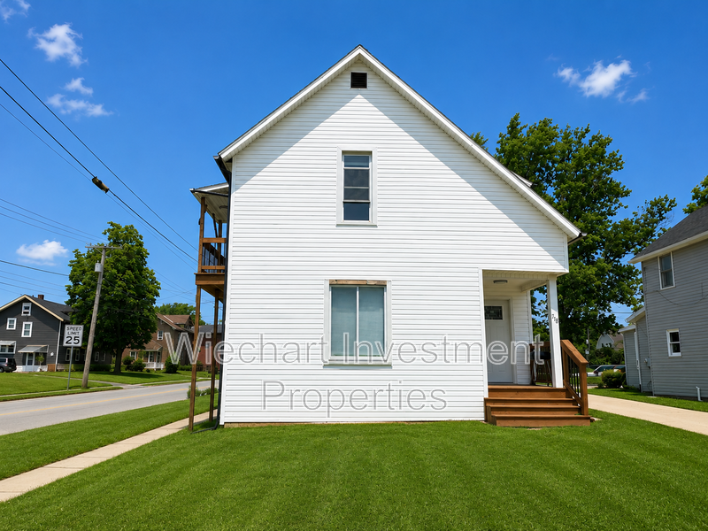 Lima House: 1178 1/2 W Wayne St