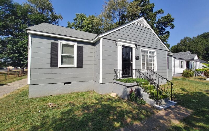 Memphis House: 1155 S Greer St