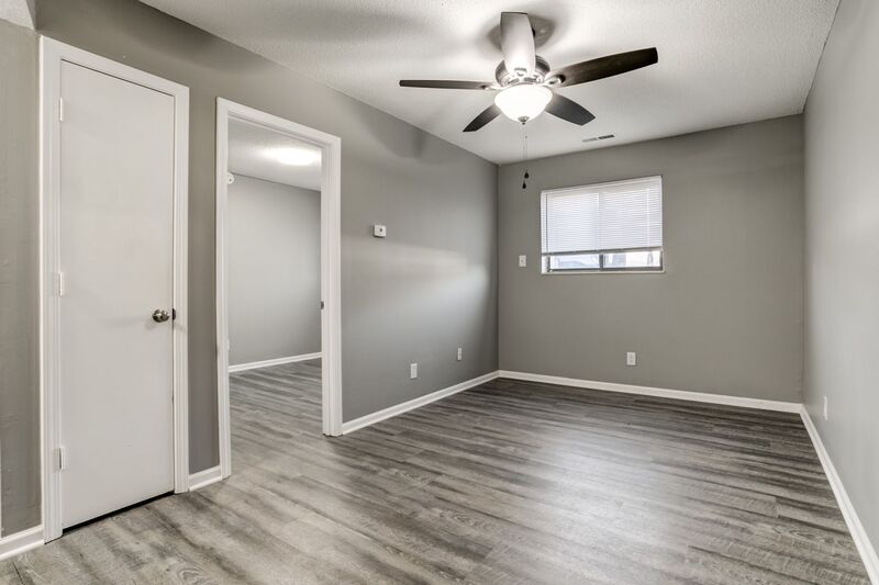 Kansas City House: 3052 N 58th St