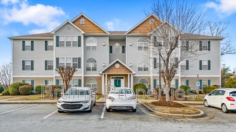 High Point House: 6113 Hedgecock Circle