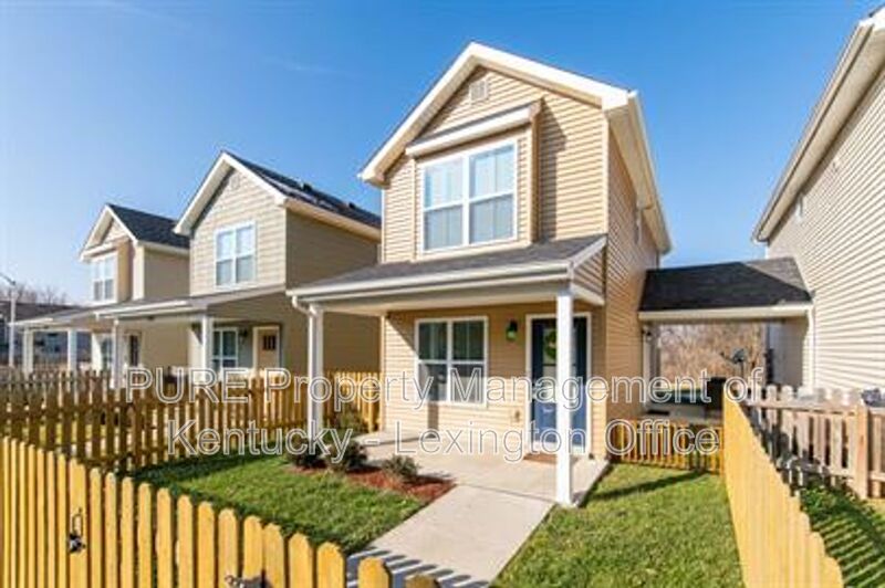 Lexington House: 3571 Arbor Drive