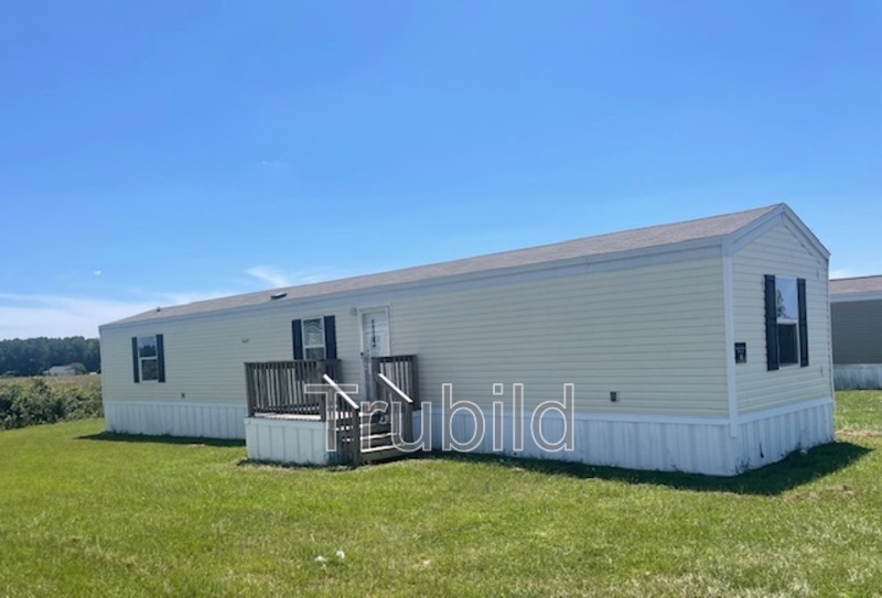 Lumberton House: 698 Milan Ave.