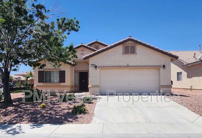North Las Vegas House: 4705 Cedar Ranch Court