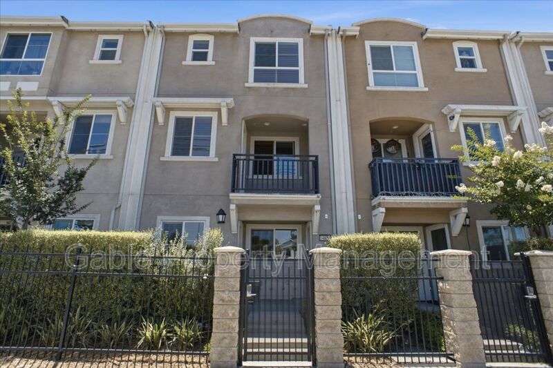 Panorama City Townhome: 14854 Nordhoff Street