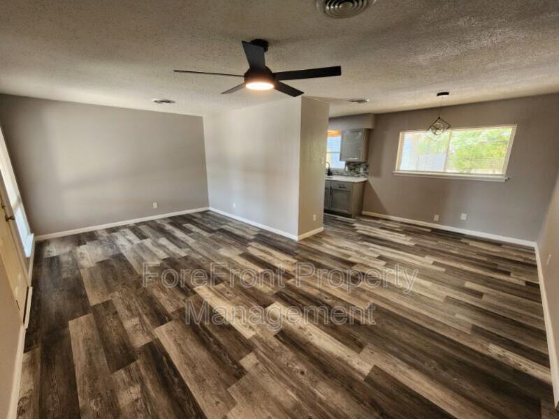 119 Brettonwood Dr  TX 78218 - Photo 6