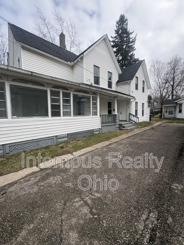 Cleveland Condo: 7315 Guthrie Ave