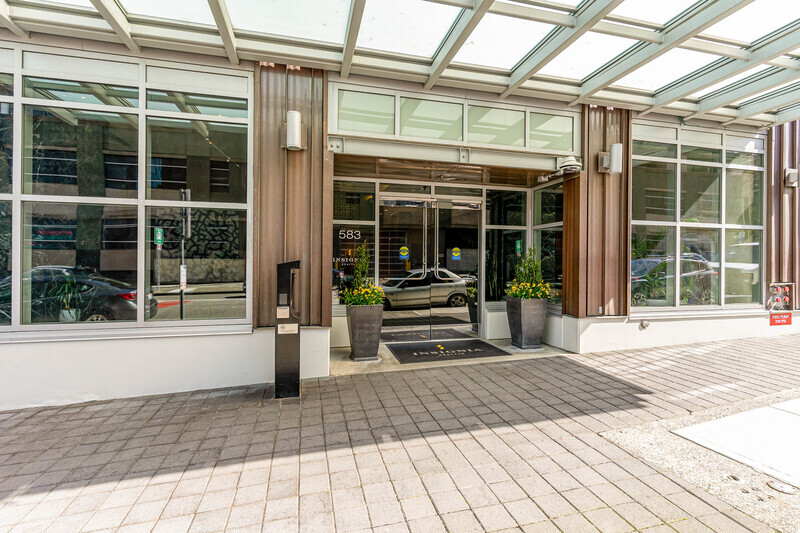 Seattle Condo: 583 Battery St