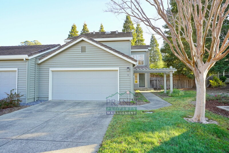 San Rafael Townhome: 5 Partridge Ct