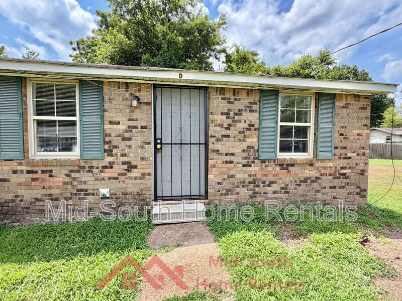 Covington Condo: 225 N Tipton St
