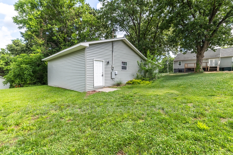 Knoxville Condo: 2208 Sanderson Road