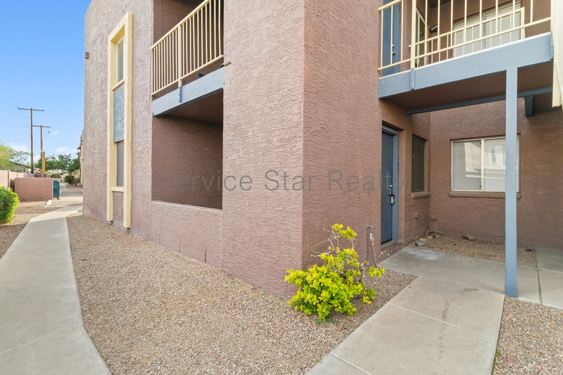 Phoenix House: 16602 N 25th St