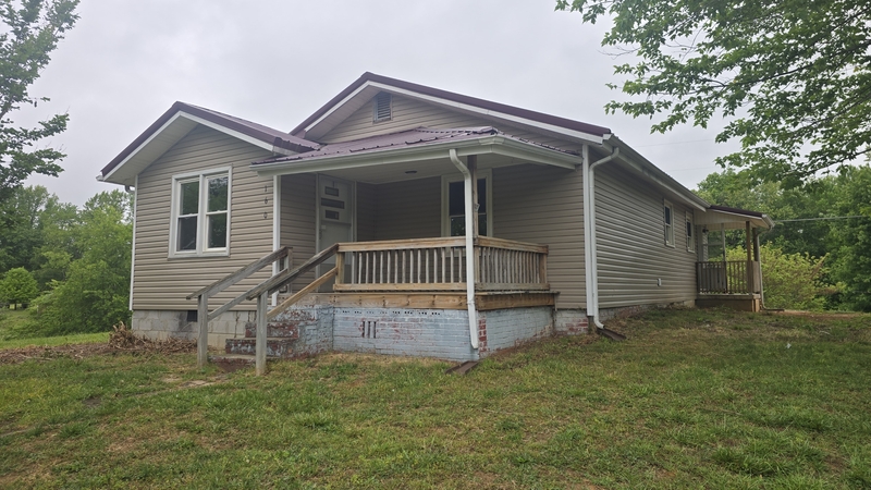 Keavy House: 160 Ralley Rd.