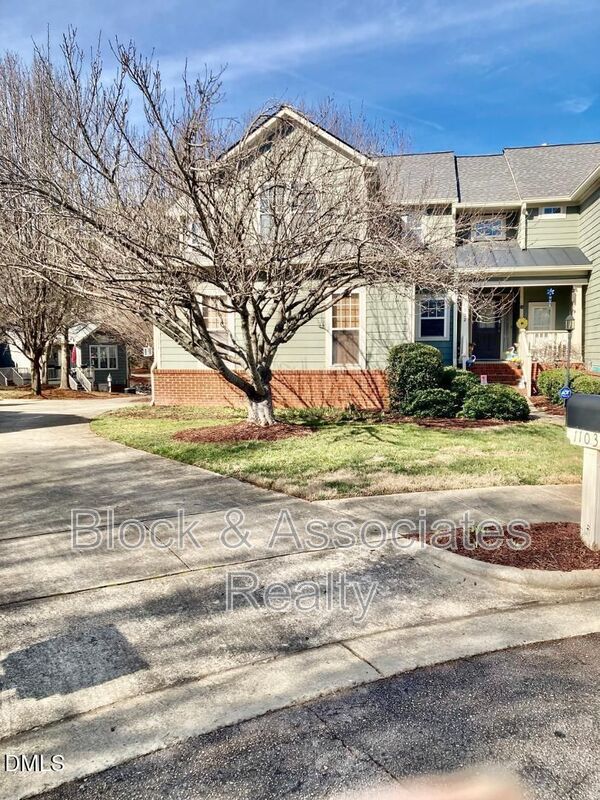Raleigh House: 11034 Louson Pl
