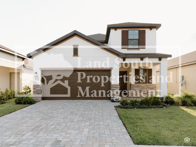 Lakeland House: 3407 Cup Drive